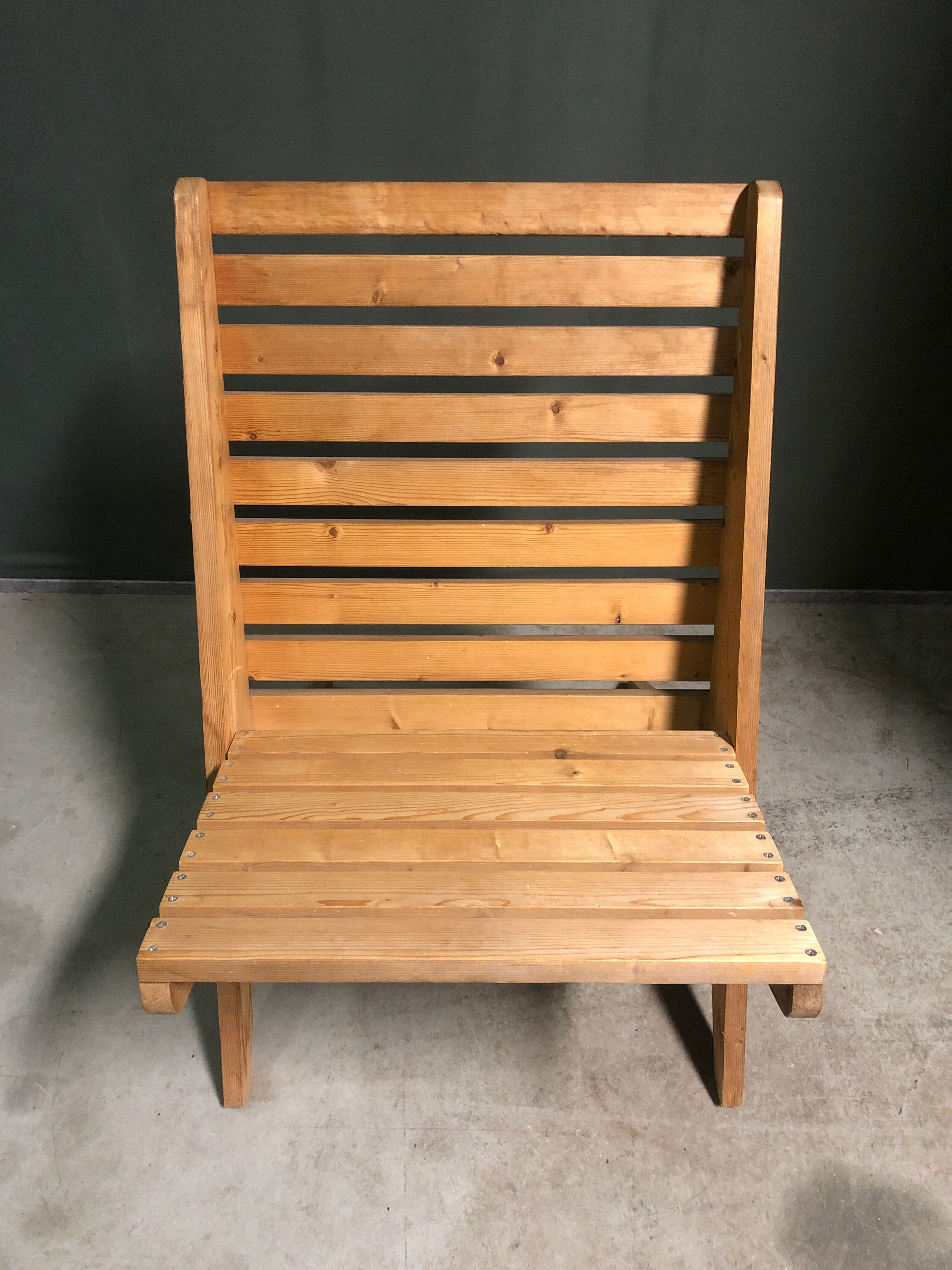Vintage pine folding scissor chair