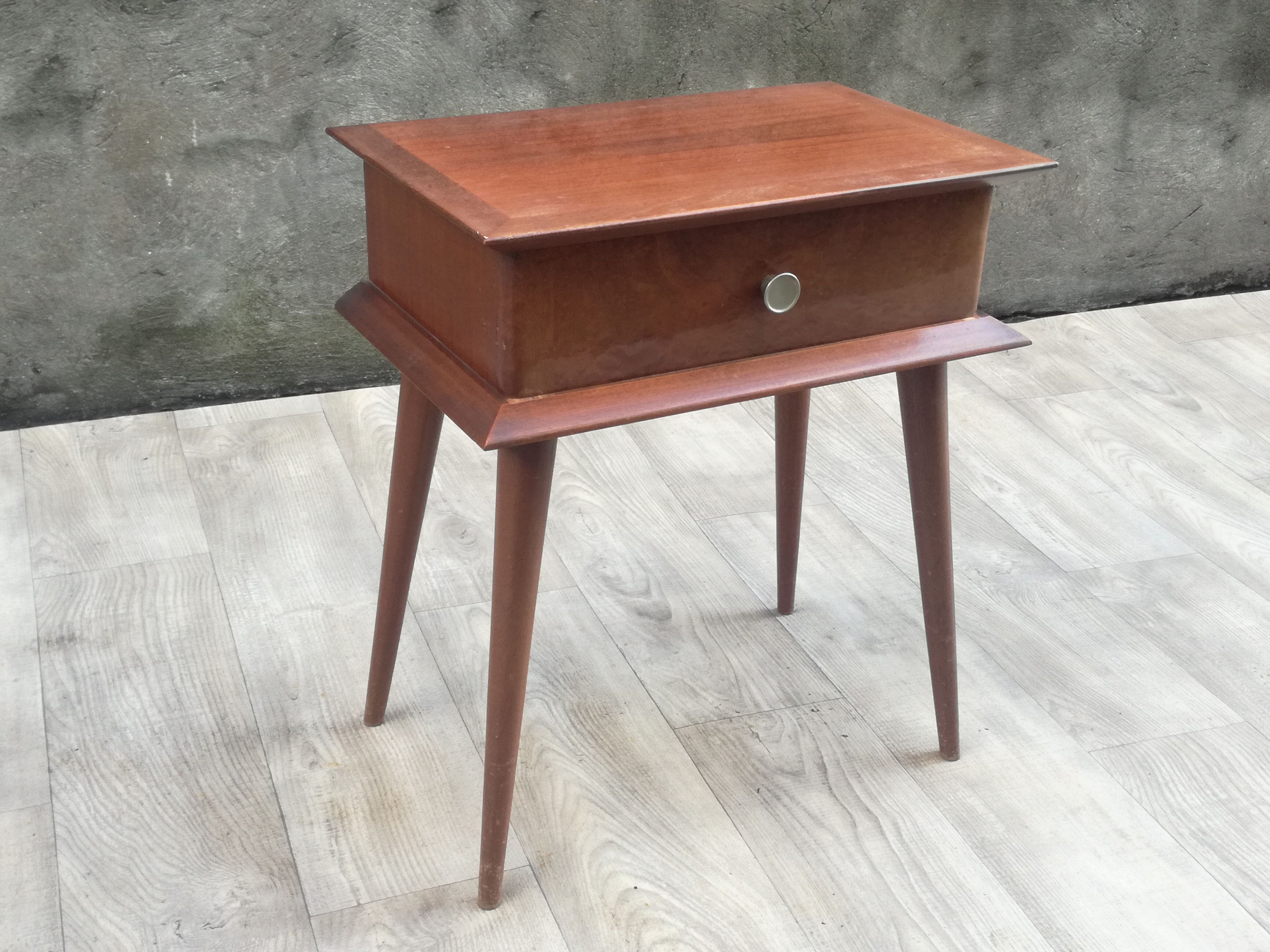 Bedside compass feet