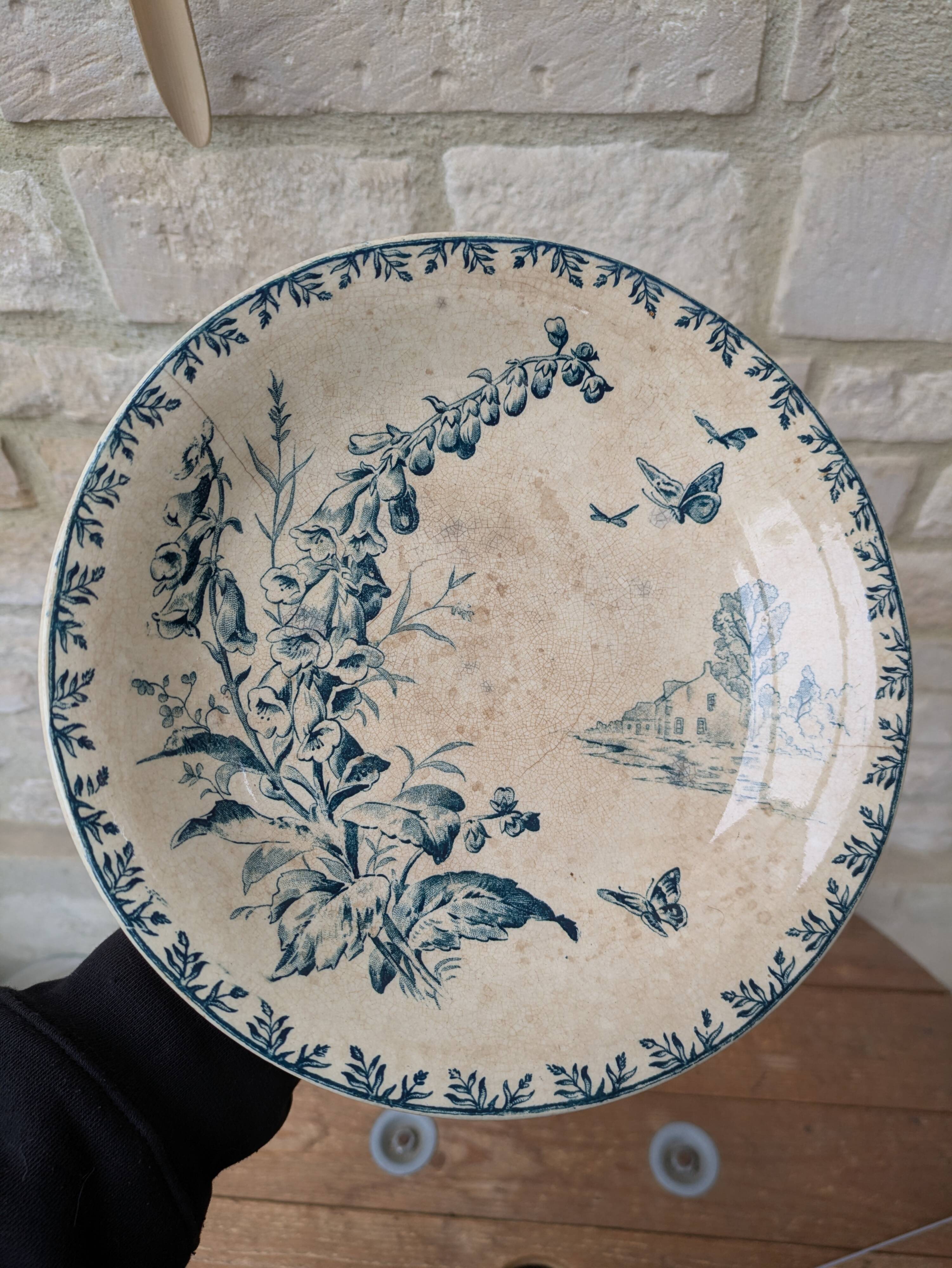 Opaque porcelain compote from Gien, Villageois model, Terre de Fer.
