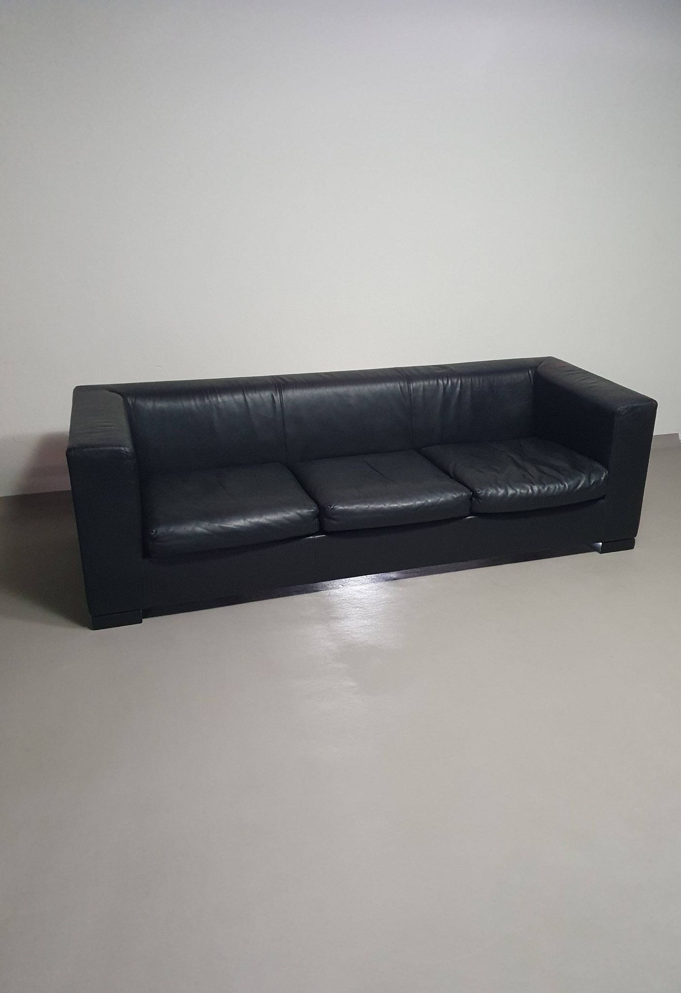 Wittmann leather sofa Camin by Paolo Piva