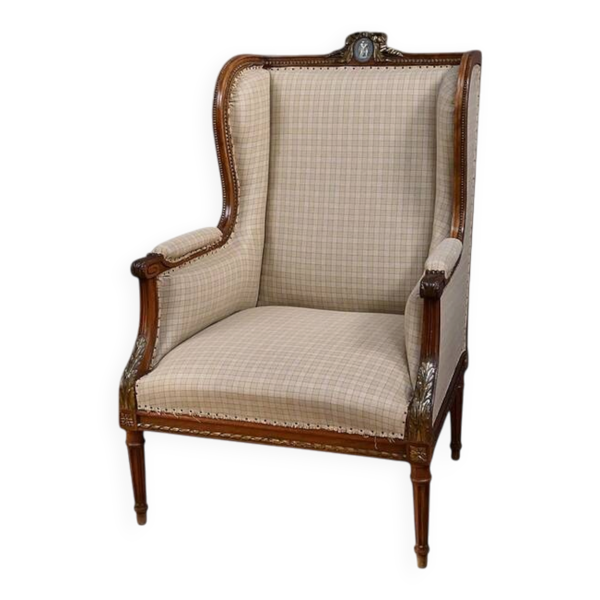 Fauteuil bergère à oreilles en noyer, style Louis XVI – fin XIXe