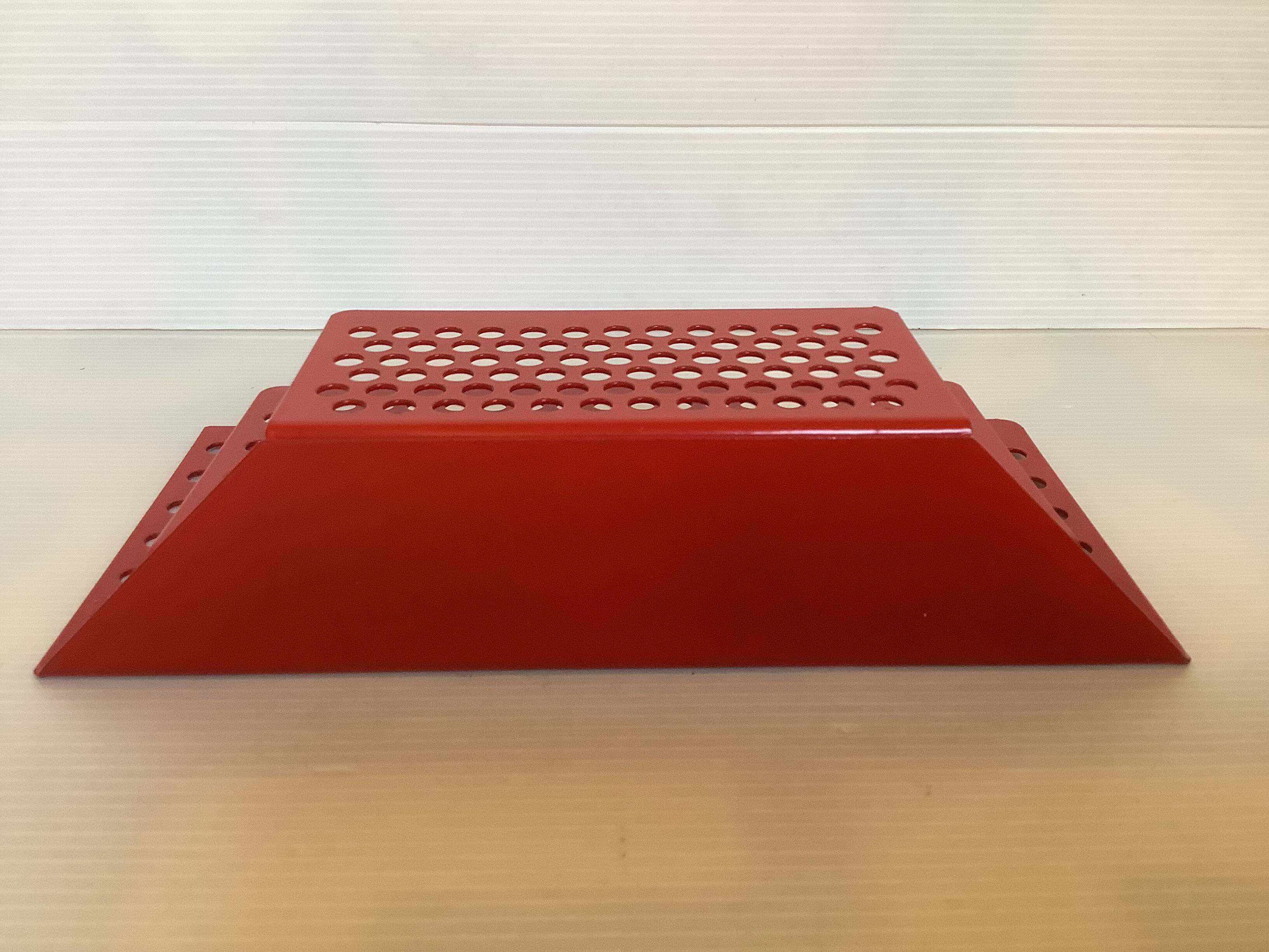 Red mail holder