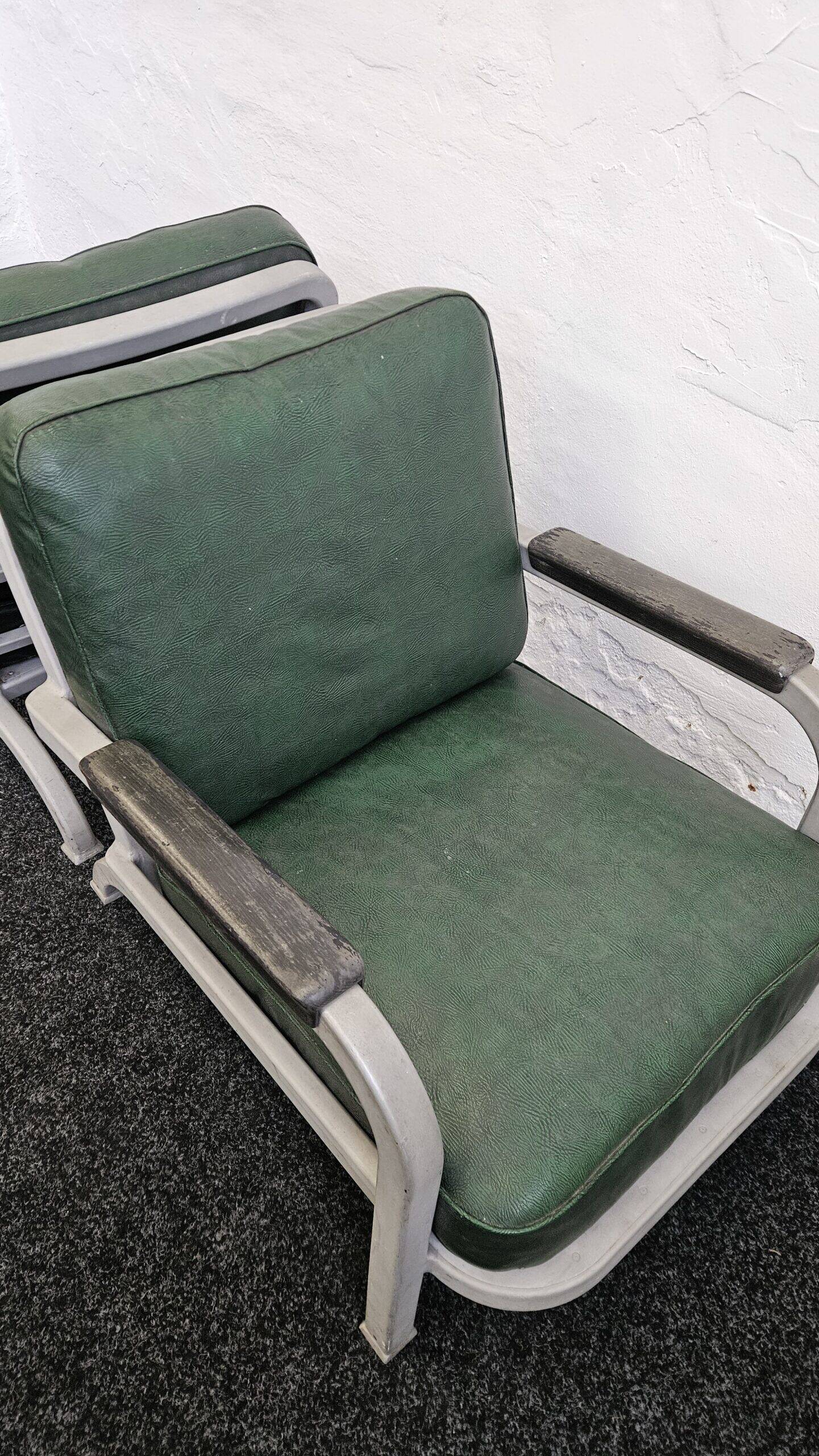 Mid century US Army Aluminium  Sofa and Armchairs by Hans H. Hunnebeck,1953