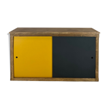 Yellow and black row with 2 sliding doors