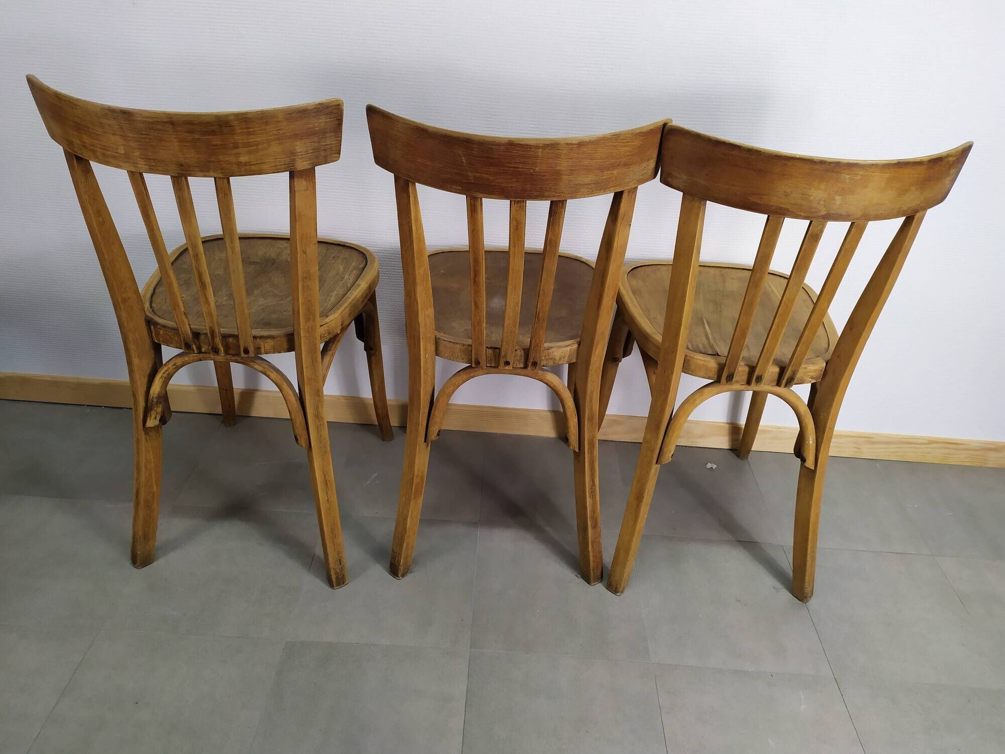 Suite of 6 wooden barhel barel bistro chair