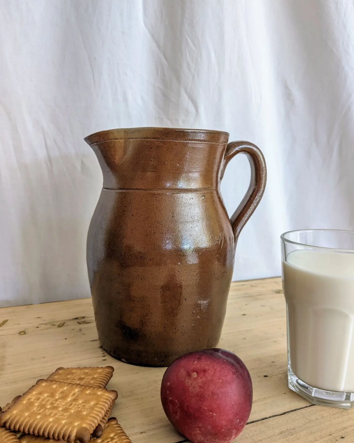 Pot à lait en terre cuite vernissée