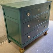 Chest of drawers xixth with green patina