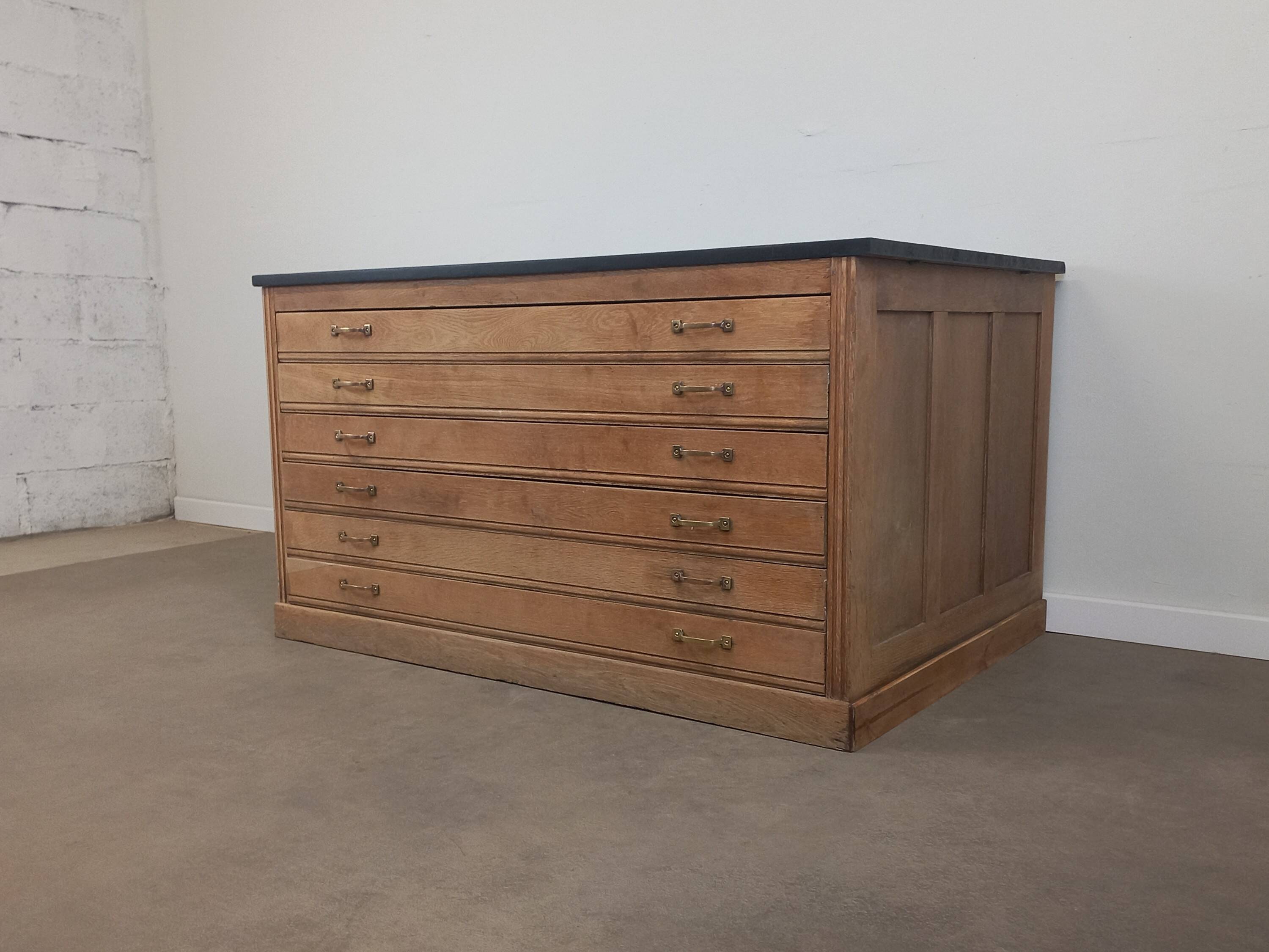 Craft cabinet with drawers for maps or drawings