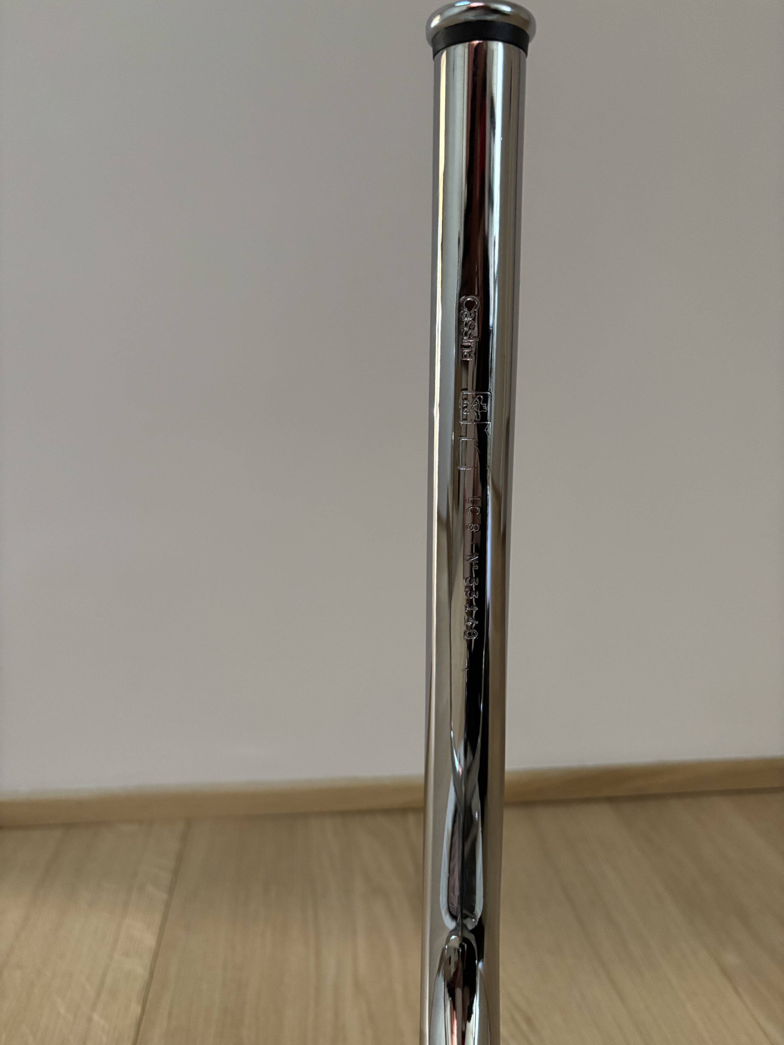 LC8 swivel stool Cassina