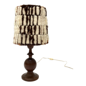 Lampe en bois avec abat-jour