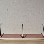 Vintage coat rack in red Formica - triple hook