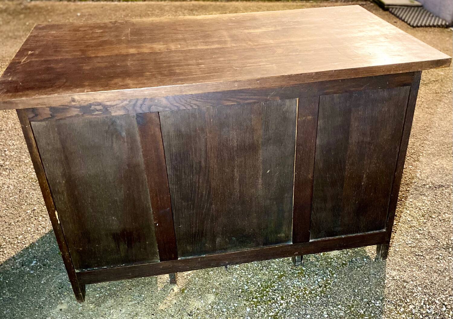 Antique American-style vintage desk with pedestal