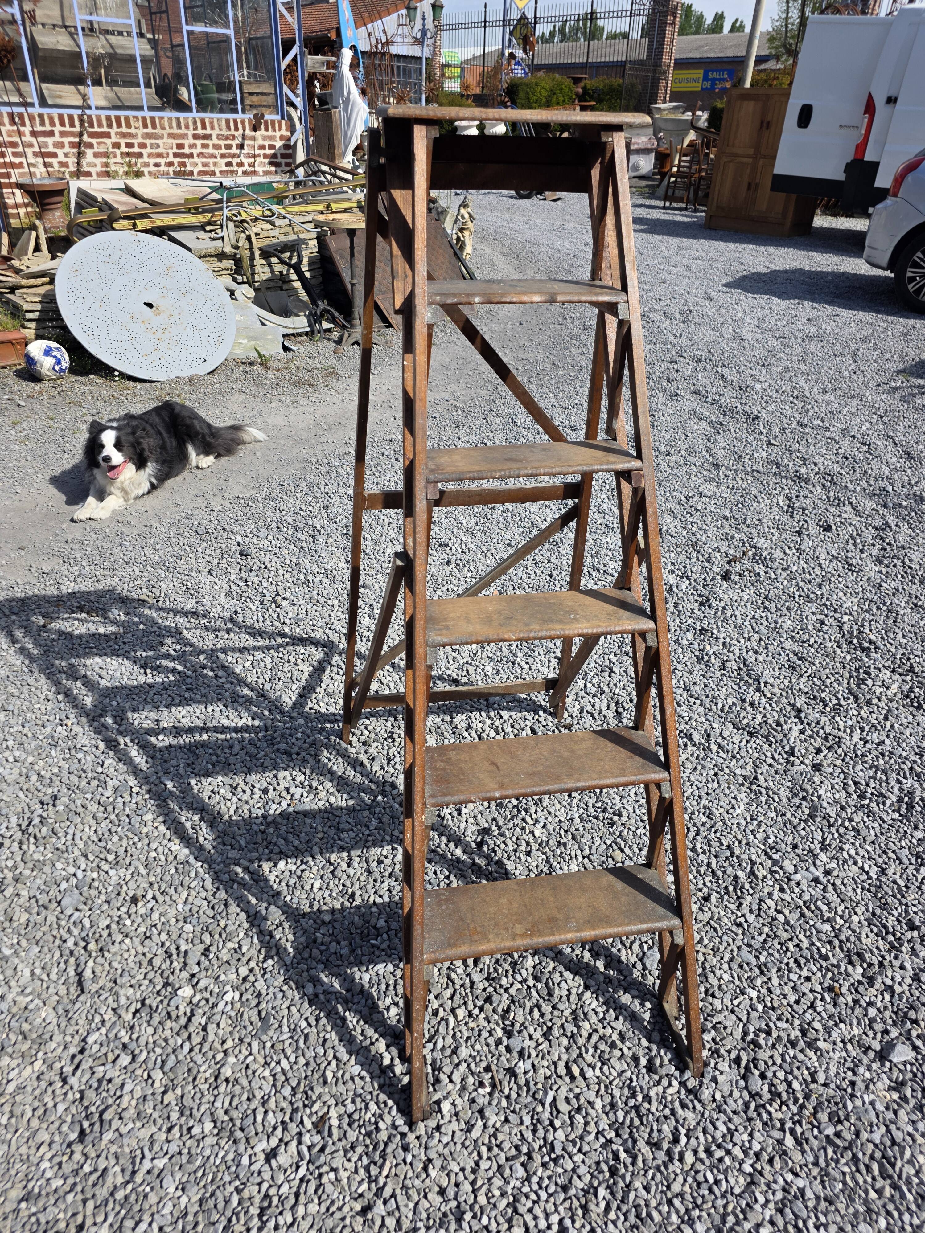 Old wooden step ladder with 6 steps