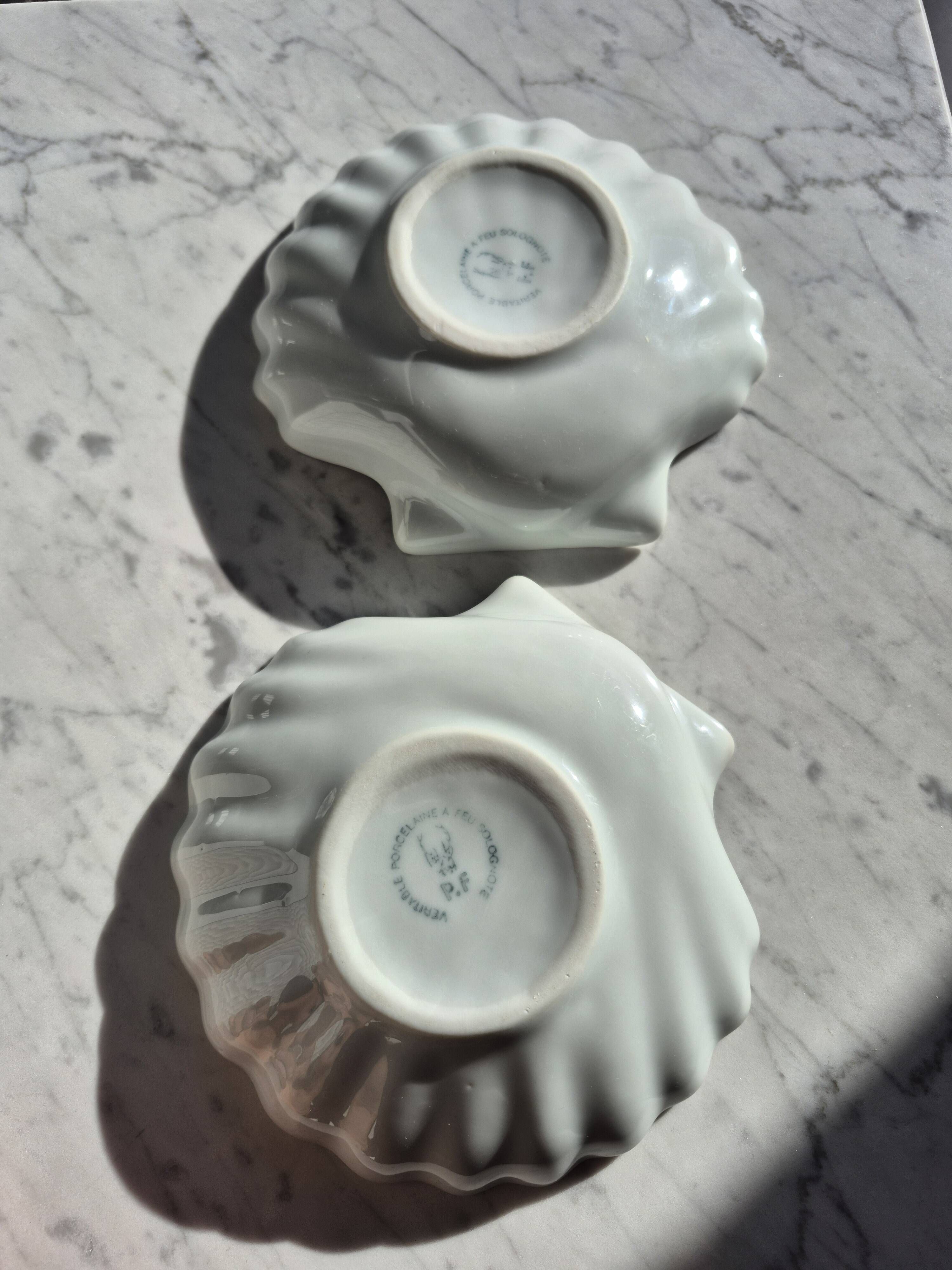Paire de coquilles Saint-Jacques en porcelaine solognote – Coupelles