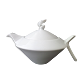 Théière en porcelaine blanche
