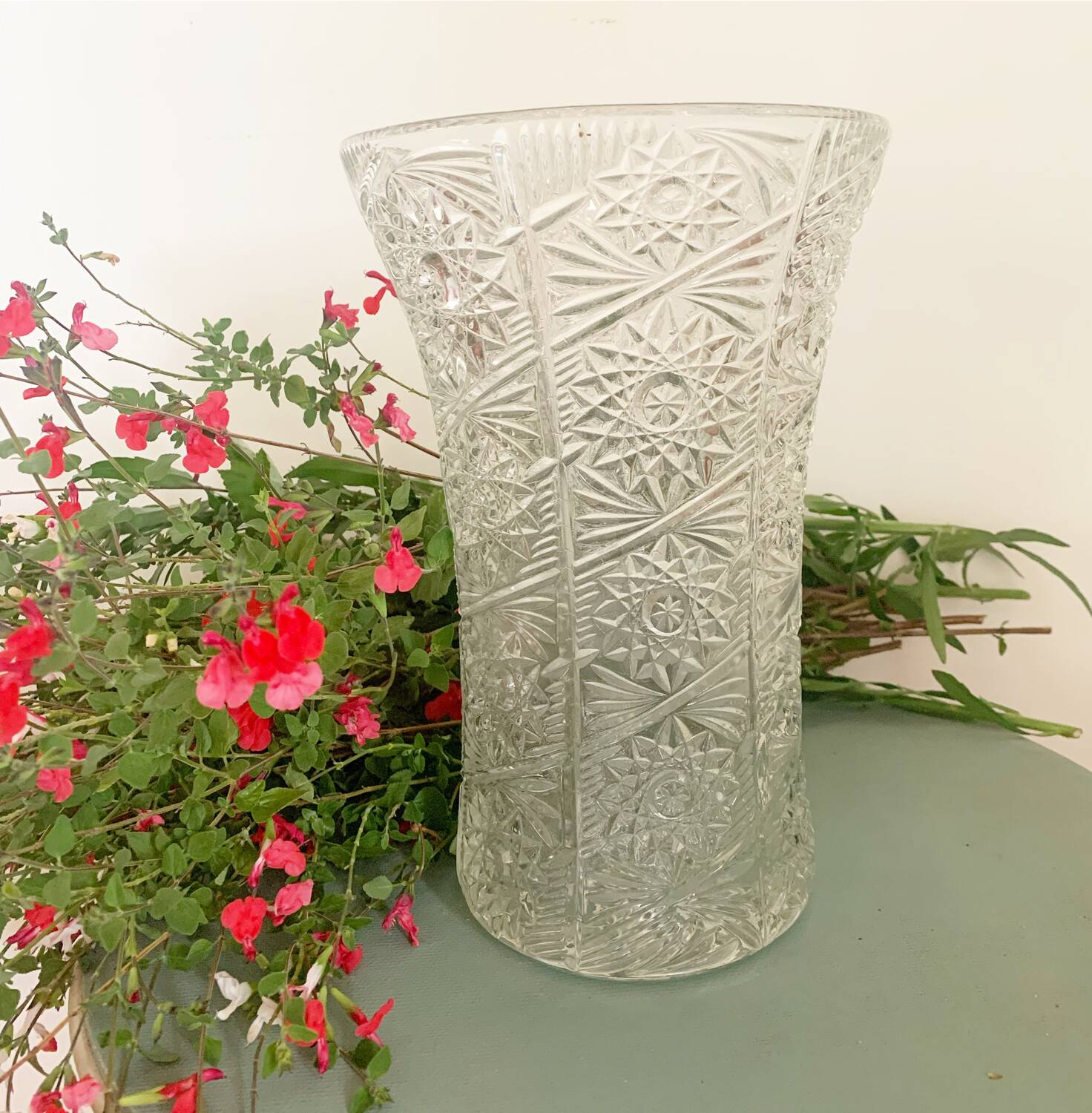 Chiseled glass vase