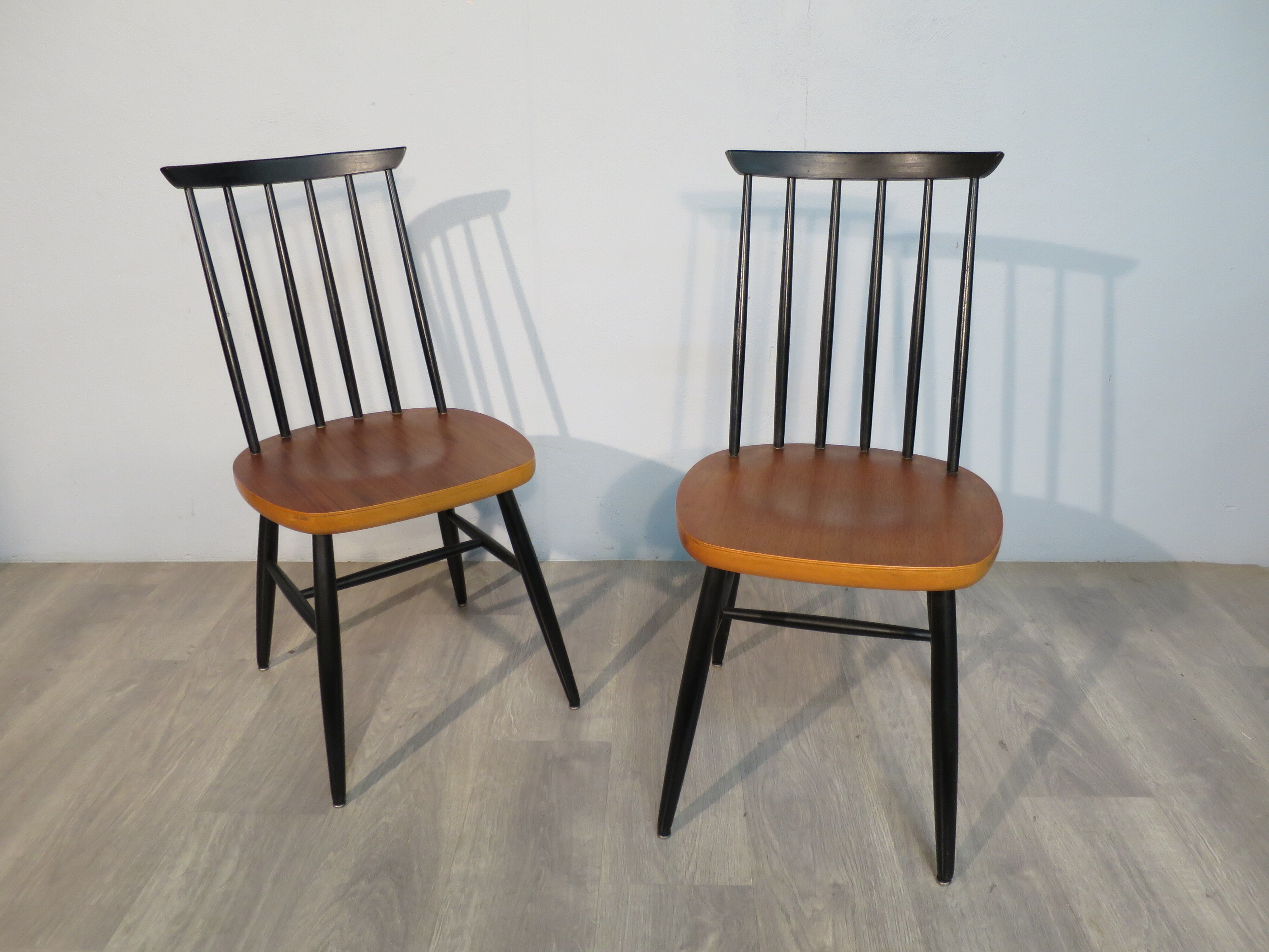 Pair of scandinavian teak chairs with bars