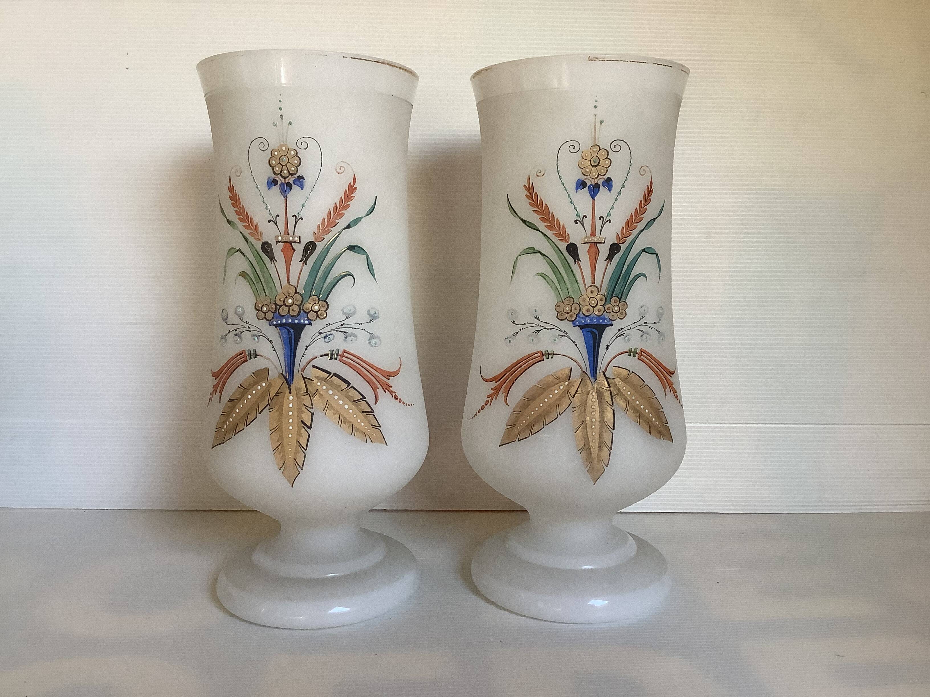 Pair of relief vases from the Napoléon III period