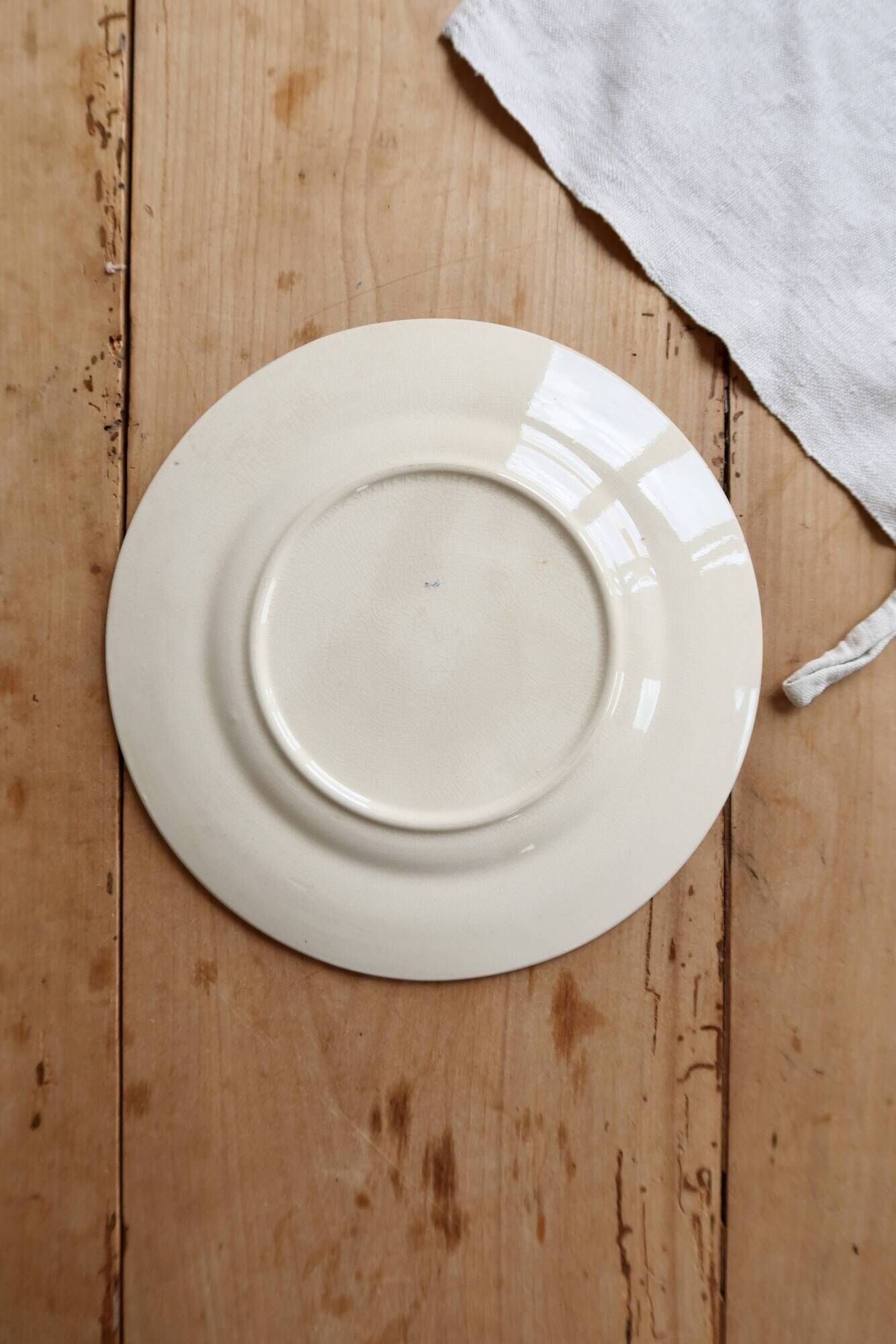 Ivory ironstone dessert plate – Pale blue and orange borders