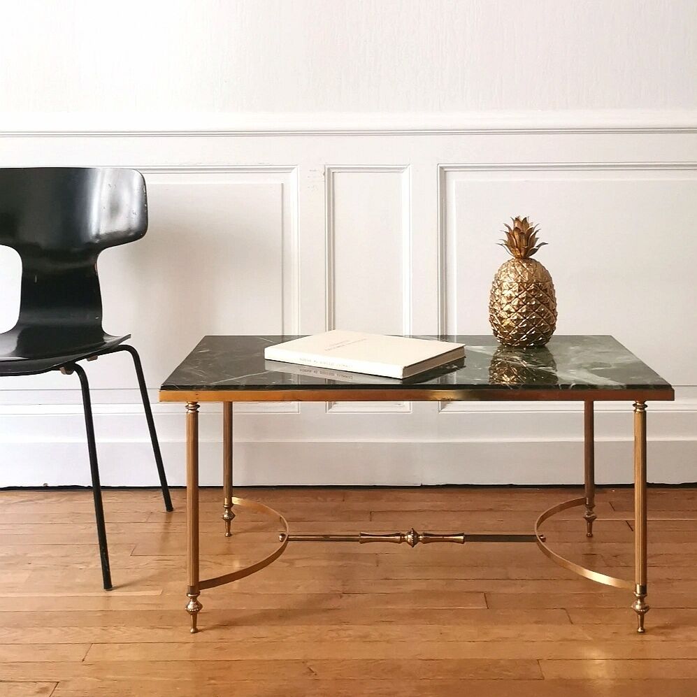 Neoclassical coffee table with Alpine green marble and brass, 1960s/70s.