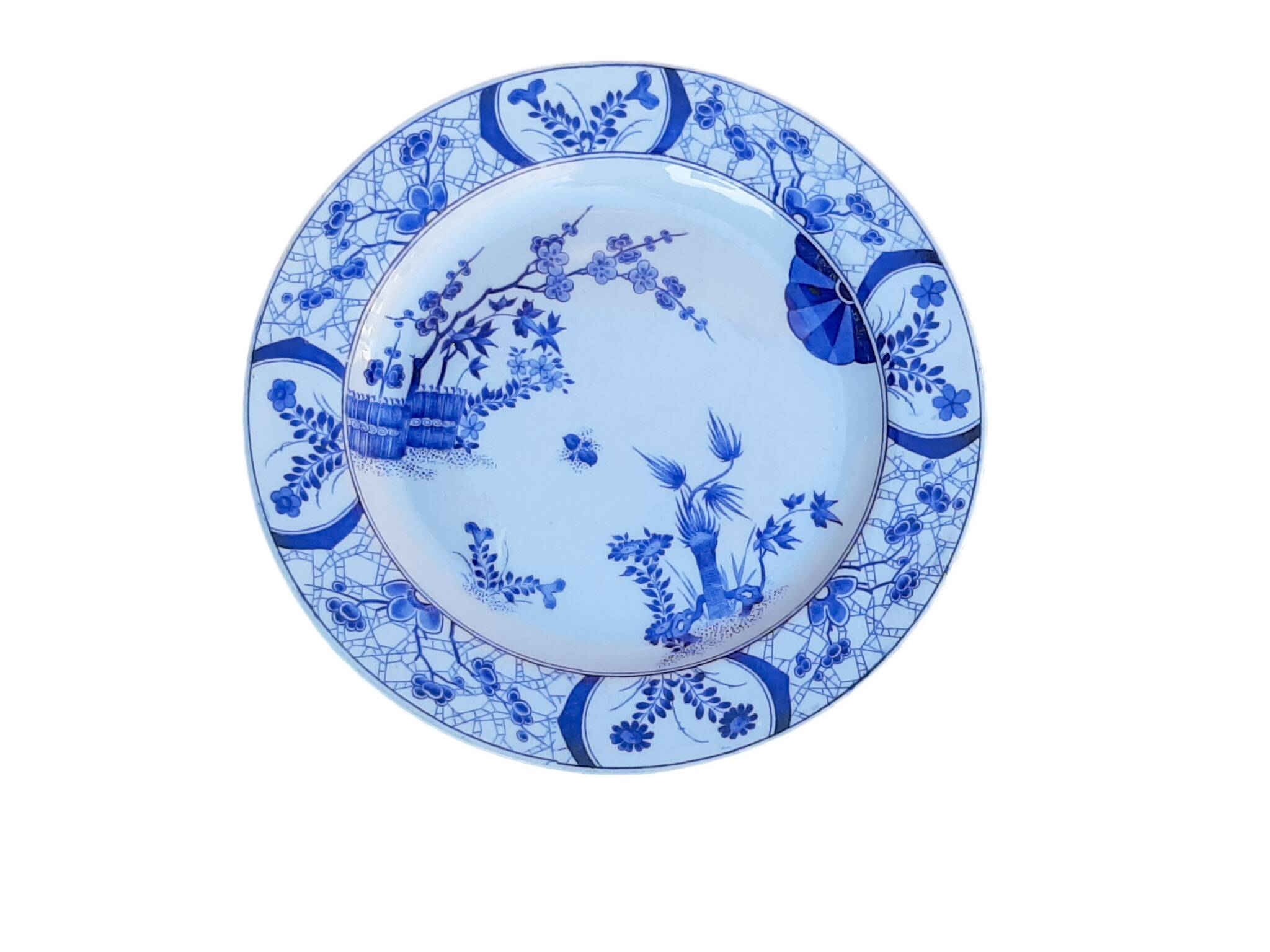 Plat en faïence de Creil et Montereau modèle Japon