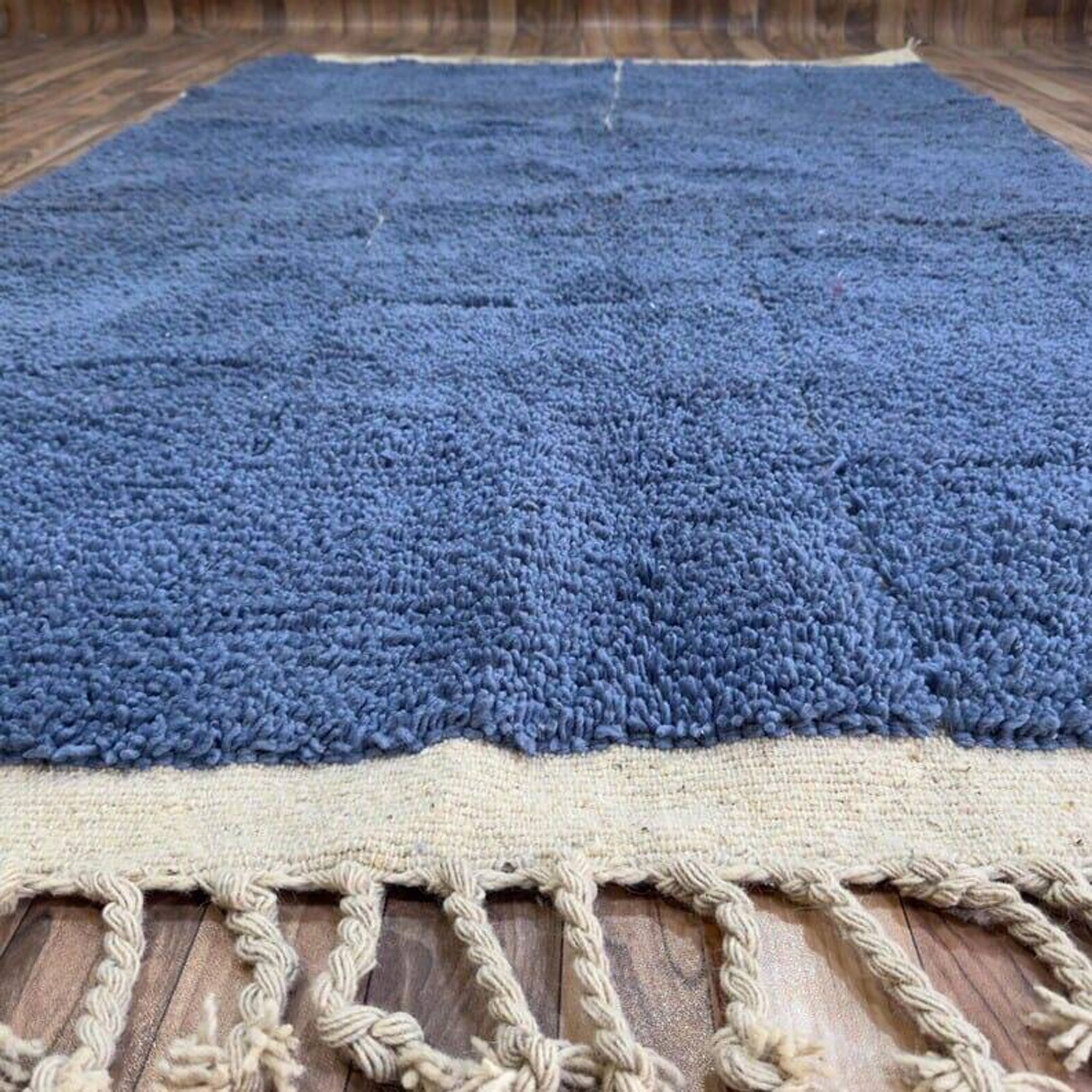 Handmade traditional beni ourain rug size 150 x 250 cm