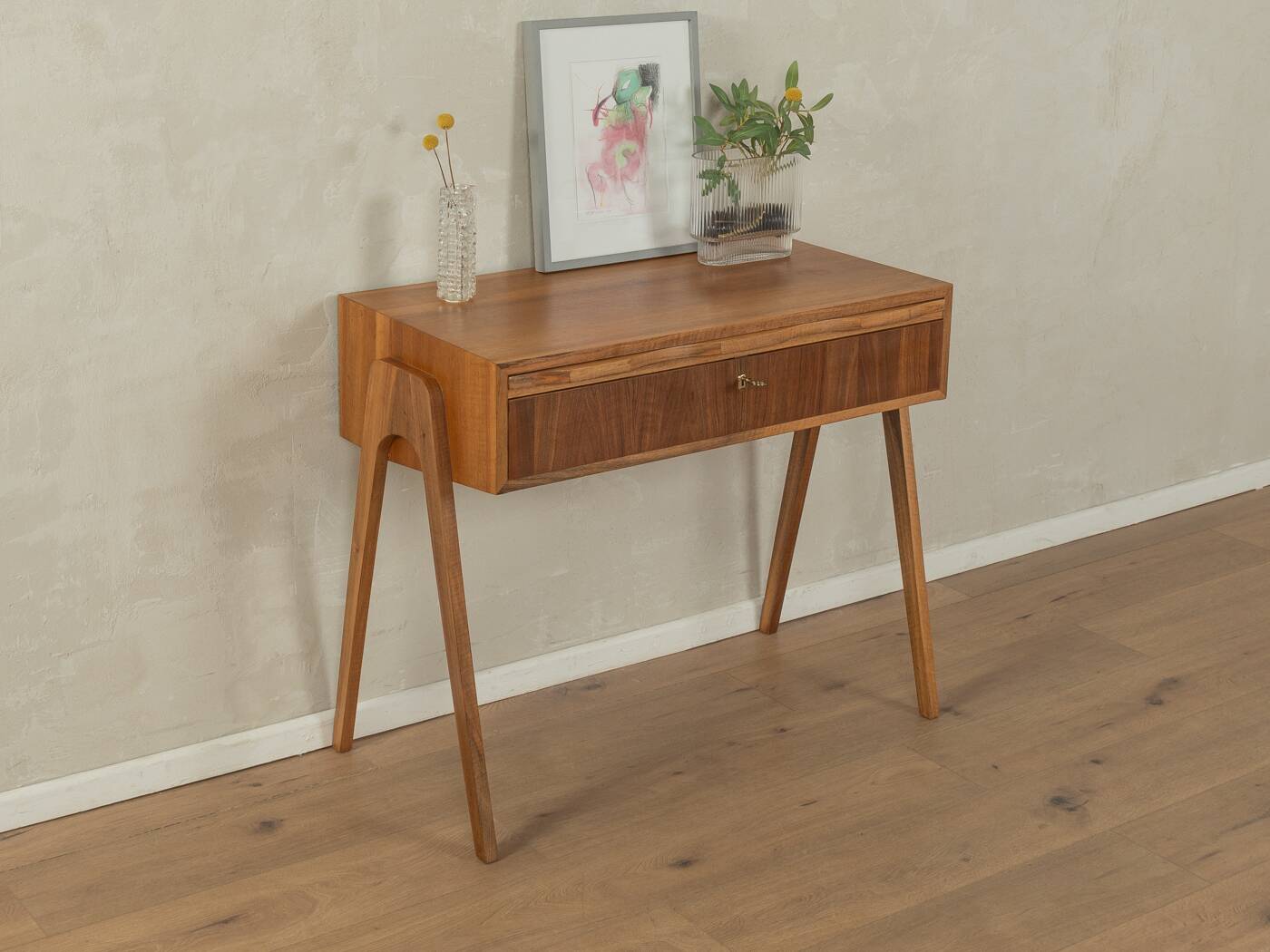 Unique hairdresser, 1950s