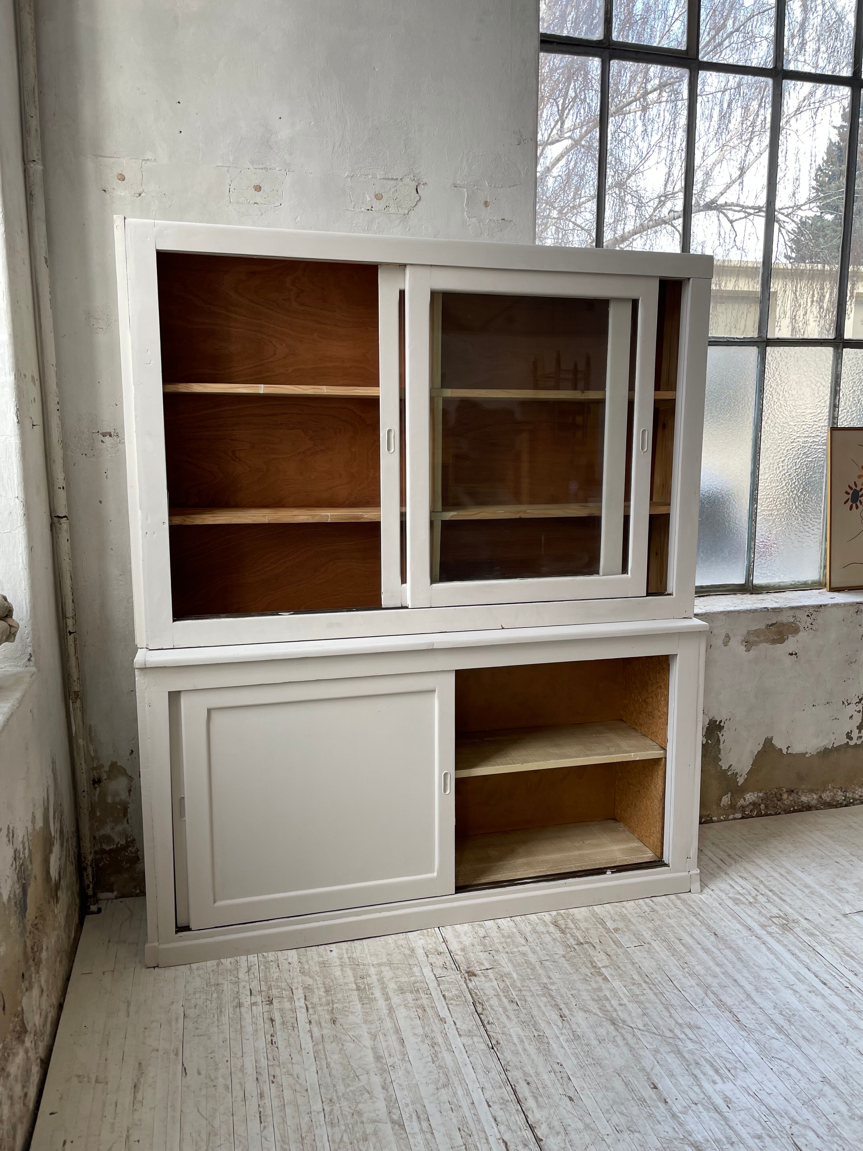 Library showcase ivory white sliding doors