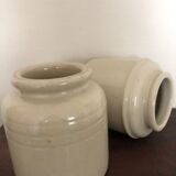 Set of two stoneware pots