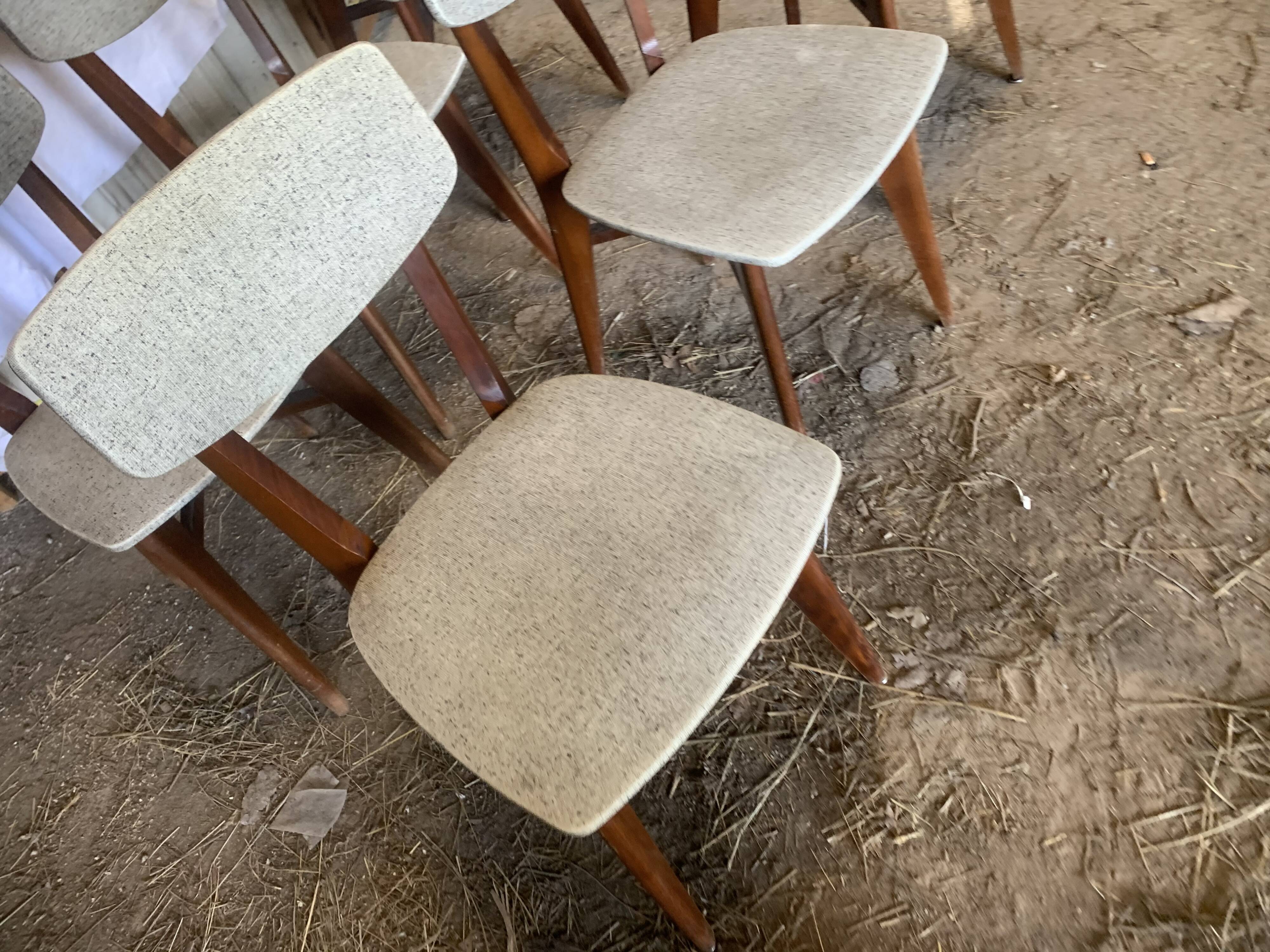 Lot of 6 vintage chairs