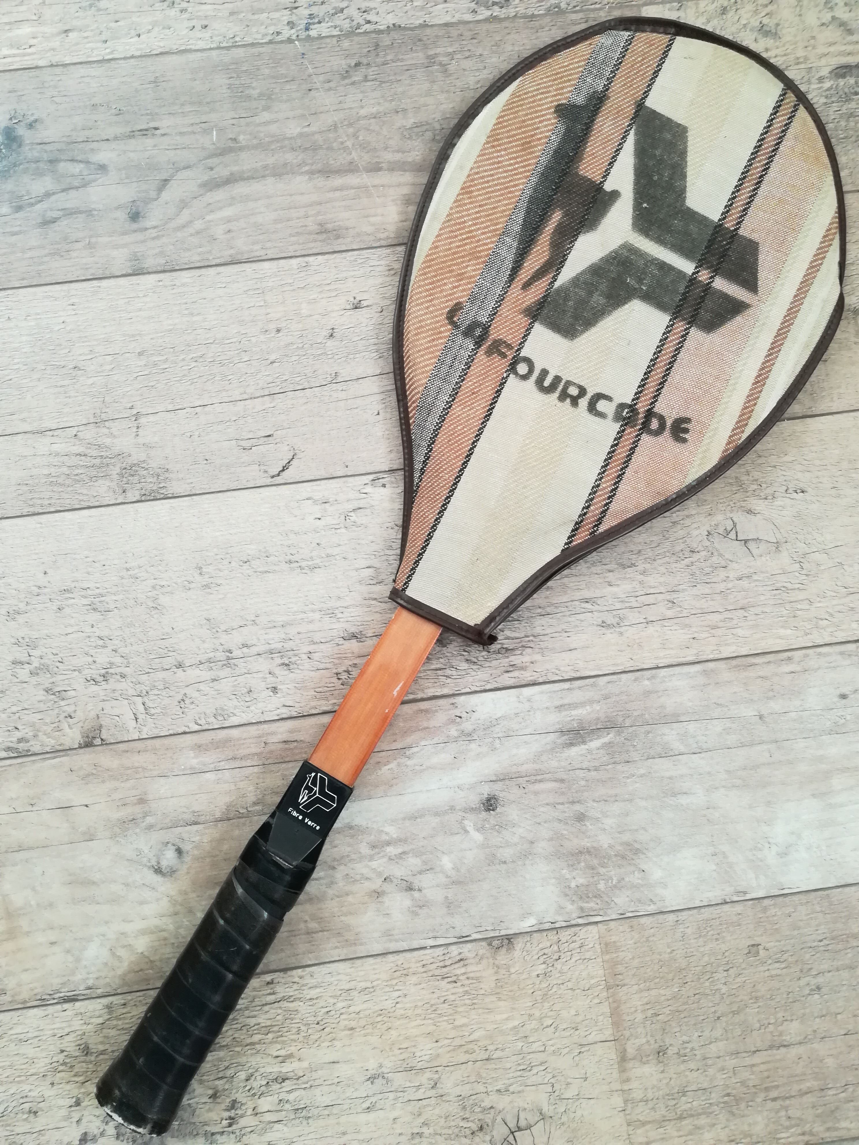 Raquette de tennis vintage lafourcade et sa housse