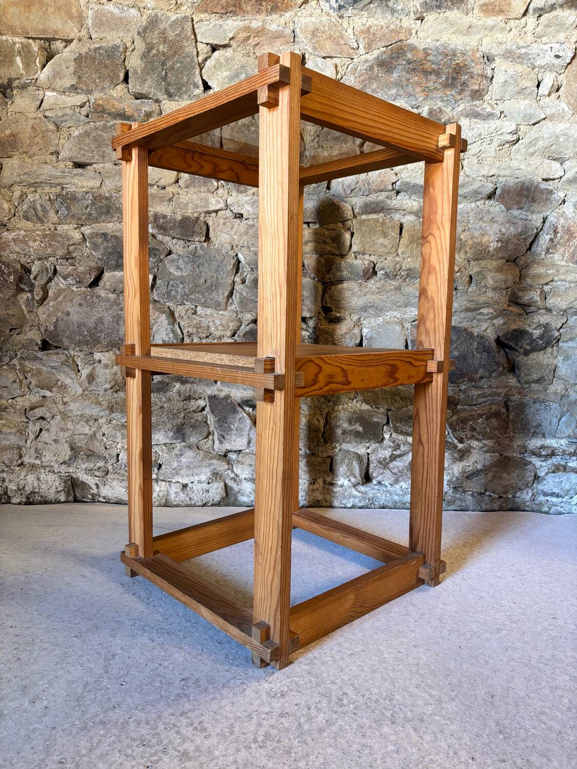 Vintage pine side shelf / coffee table from the 80s-90s