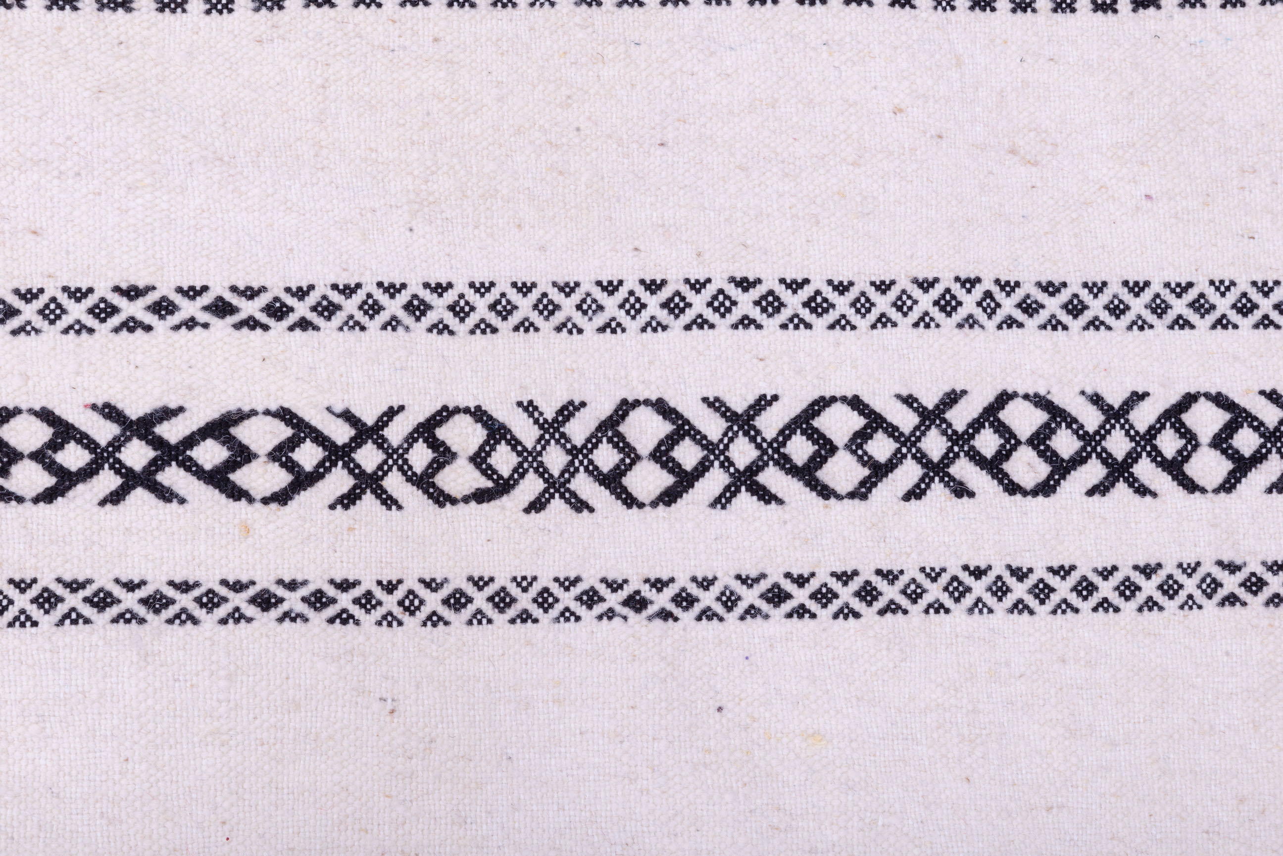 Kilim Berber white embroidered 310x195cm