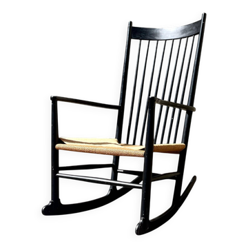 Rocking chair by Hans J. Wegner for FDB Møbler in 1960.