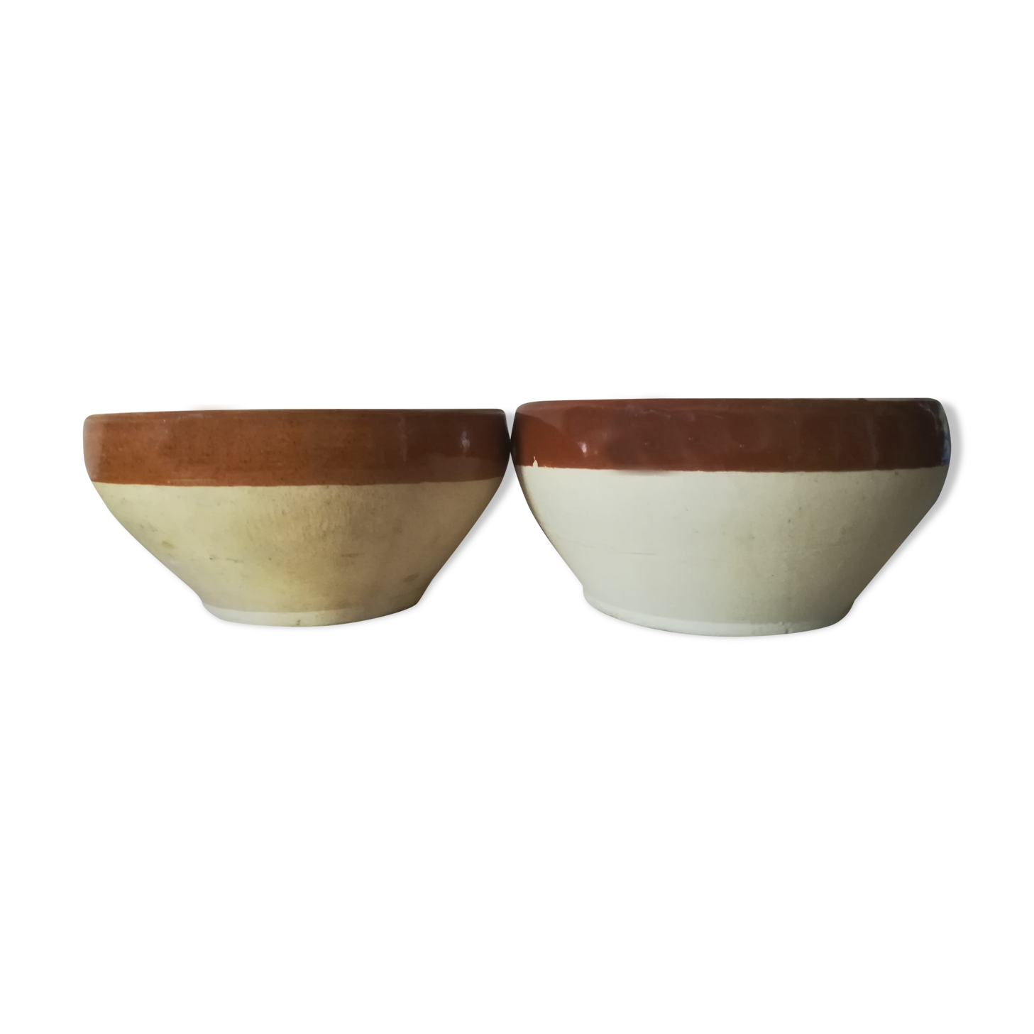 Set of 2 small sandstone bowls