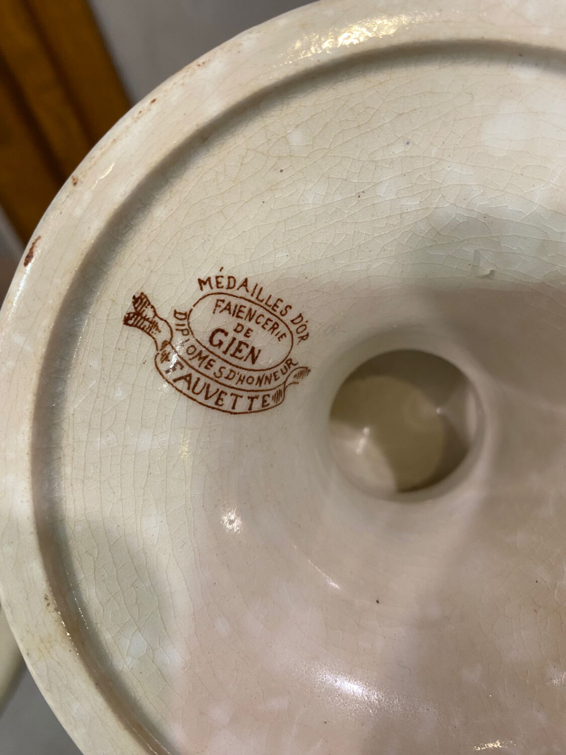 Gien gold medal warbler fruit bowl