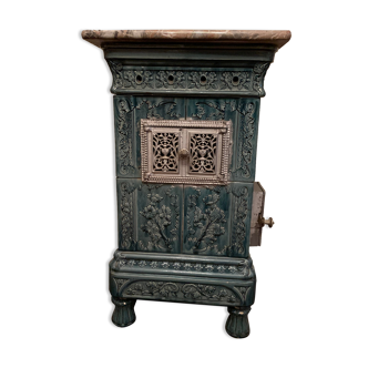 Traditional Vosges stove in blue earthenware