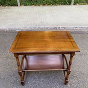 Meuble porte-revues table d'appoint en bois teinté style anglais néo-classi