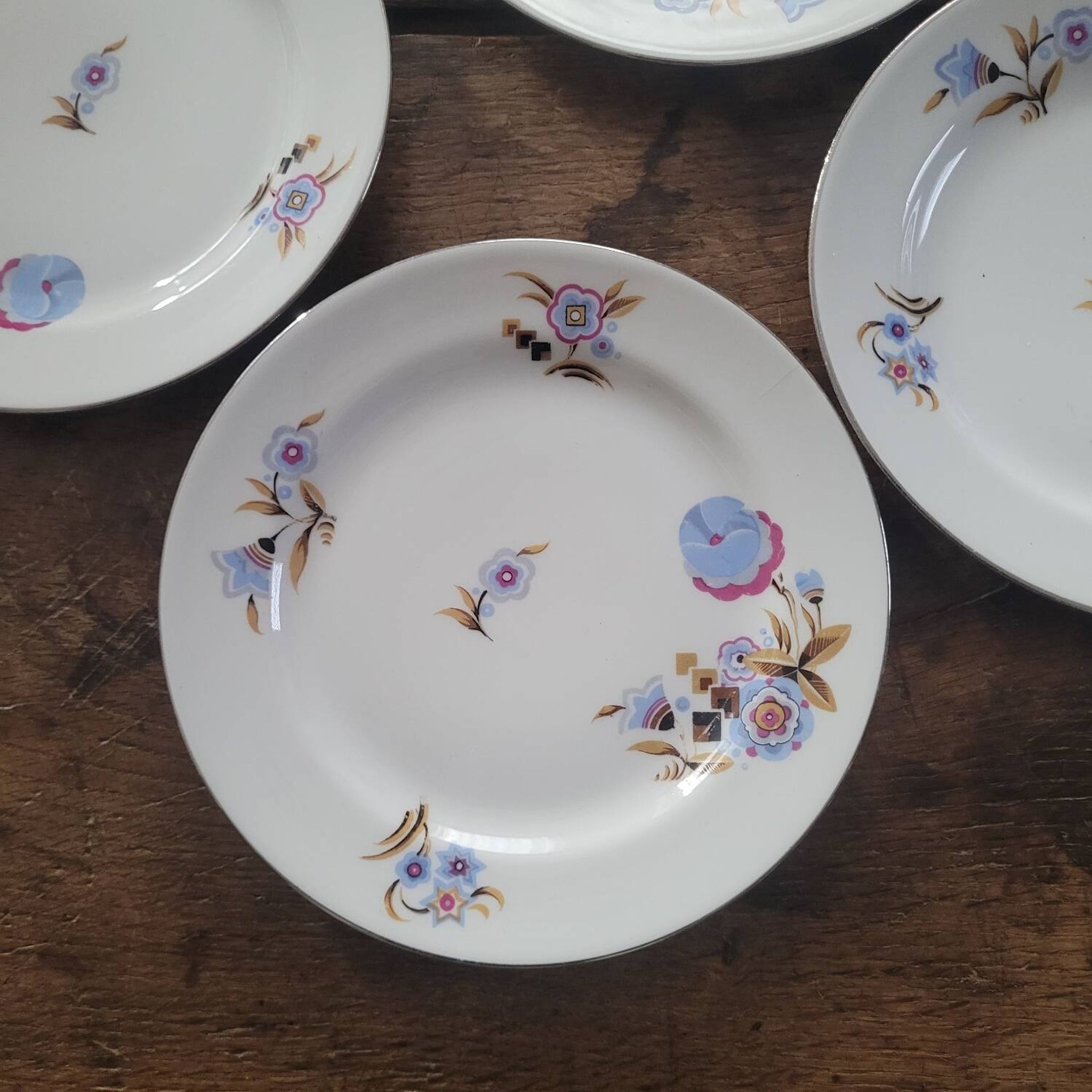 6 assiettes à dessert BD Limoges – décor floral géométrique – années 5