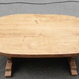 Oval farmhouse table
