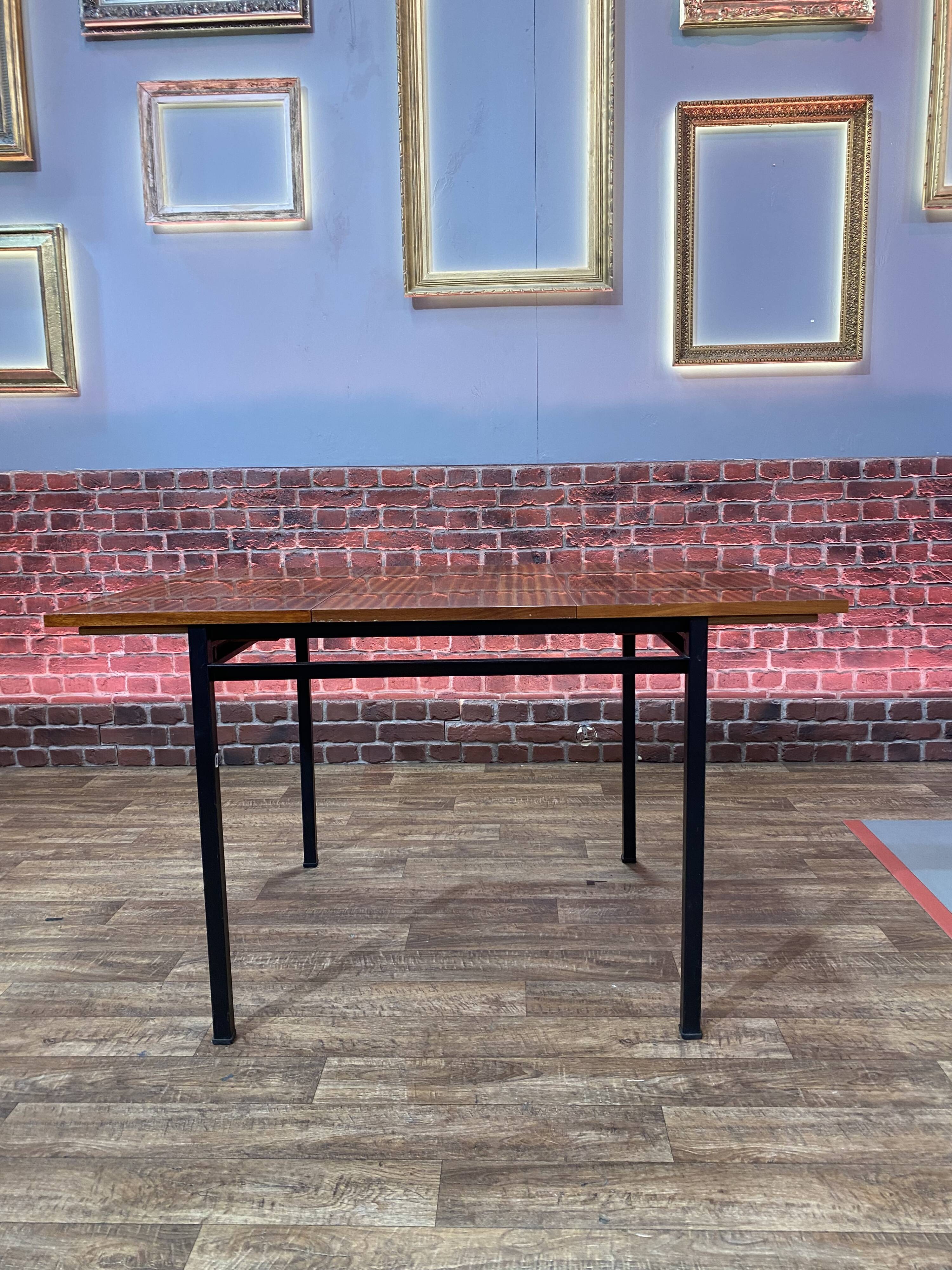 Mahogany veneer dining table by Marcel Gascoin 1960 for Alveole