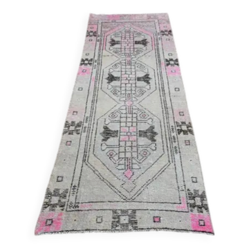 Tapis couloir turc Oushak fait main en laine et coton beige des années 1970 77x245