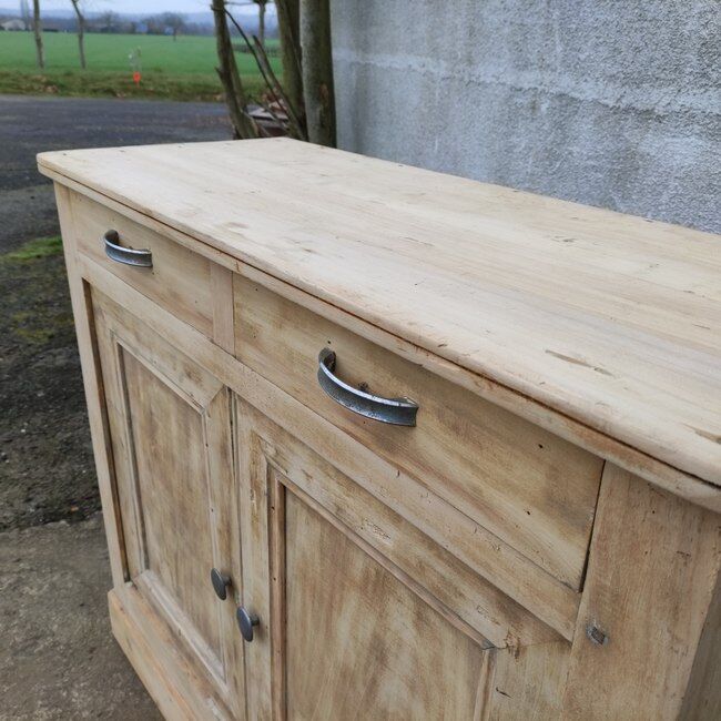 Parisian buffet in natural wood
