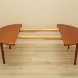 Round teak table, Danish design, 1960s, manufacturer: Gudme Møbelfabrik, de