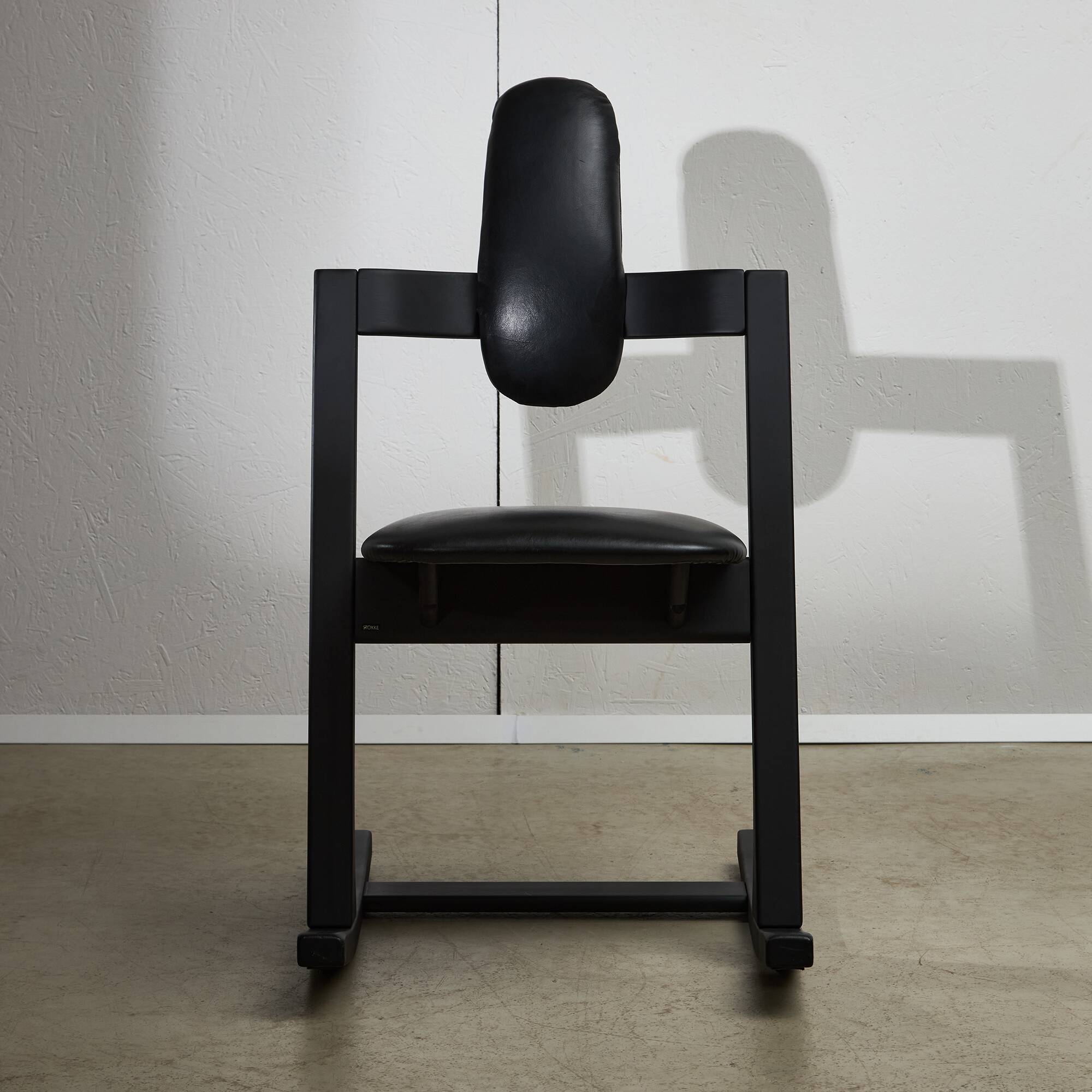 Chaise Ergonomique Pendule en Cuir Noir par Peter Opsvik pour Stokke, 1983