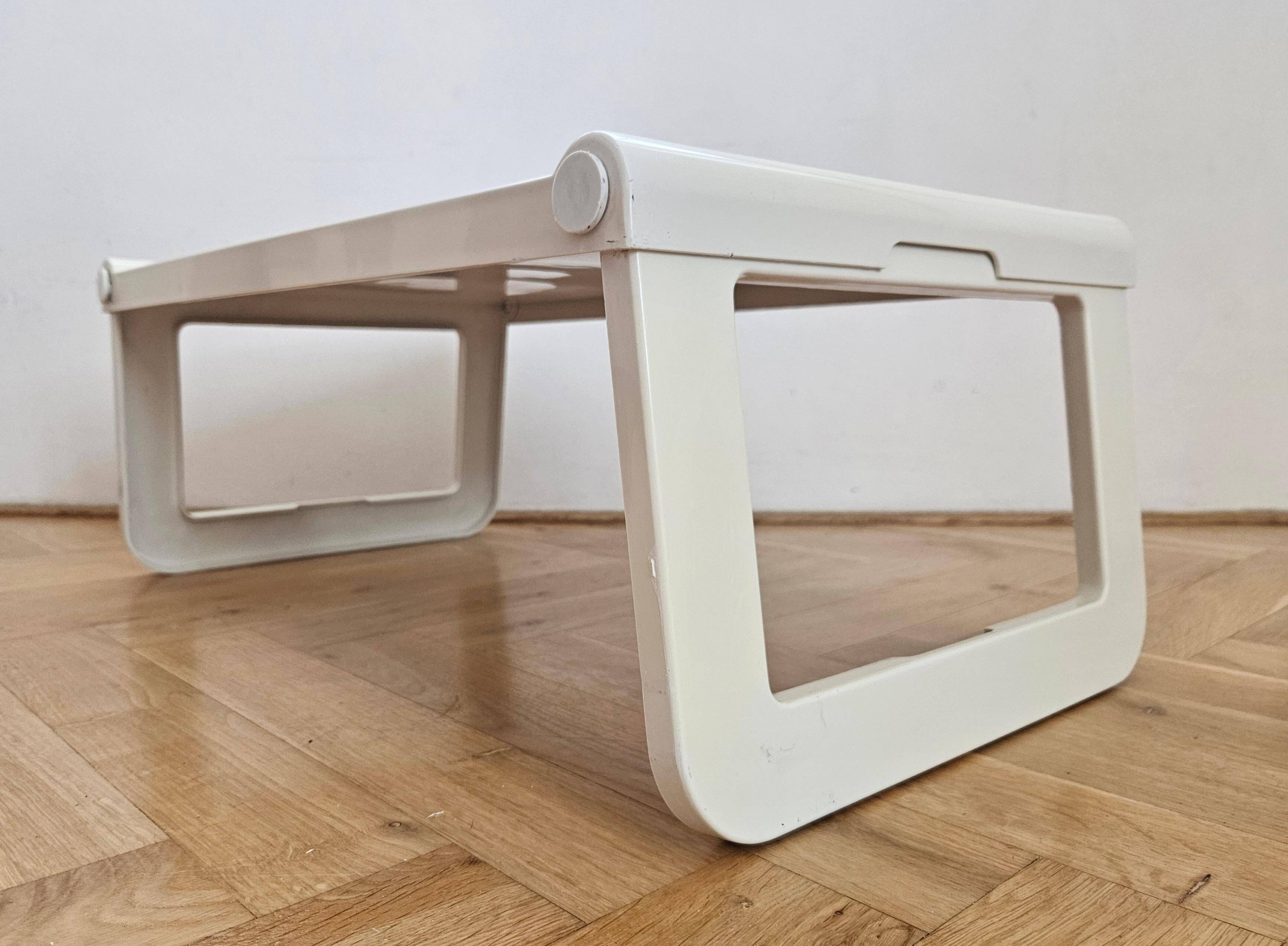 Midcentury Space Age Bed Breakfast Table Tray Guzzini, Luigi Massoni, 1970s