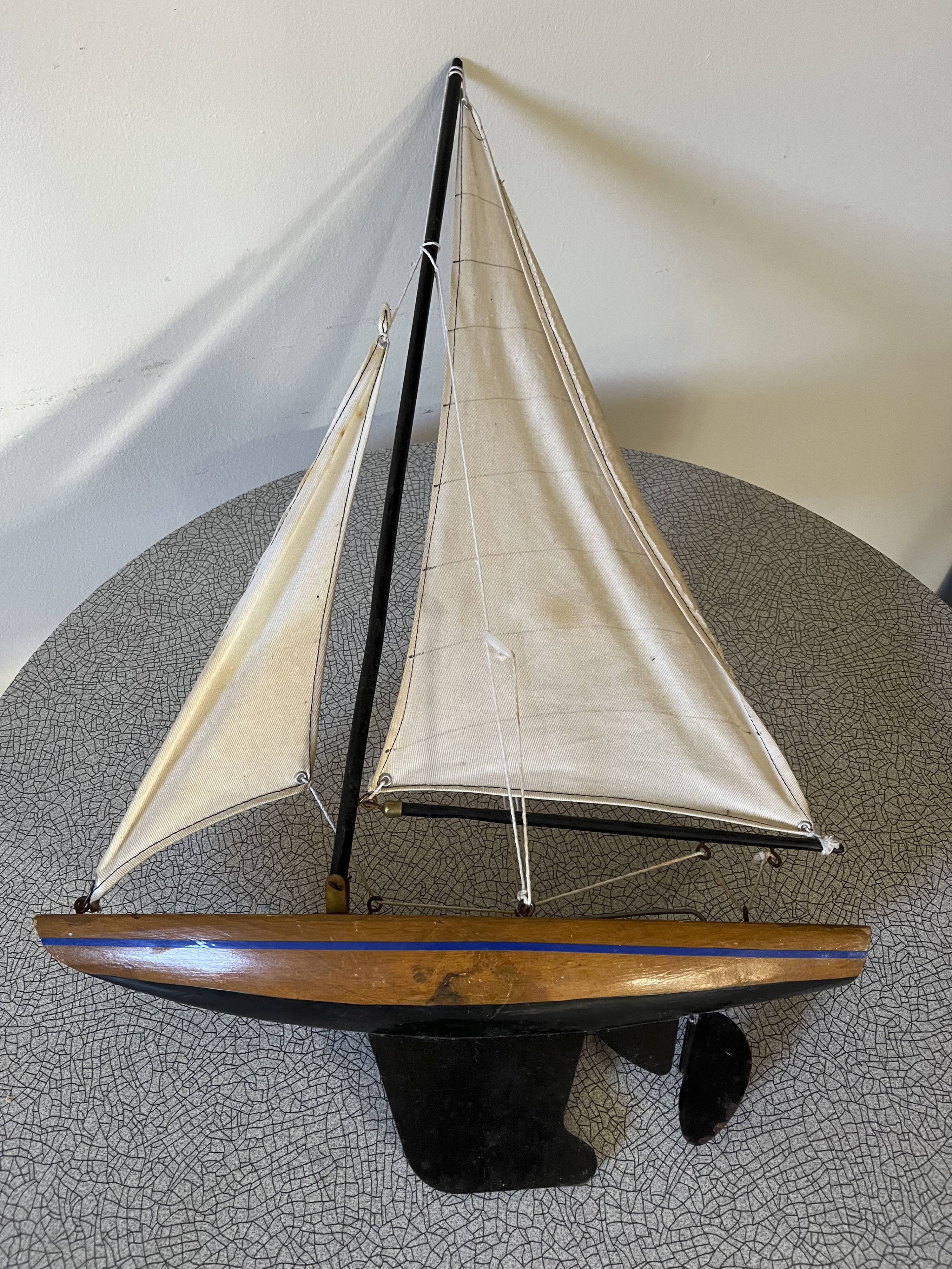 Vintage basin sailboat 60s