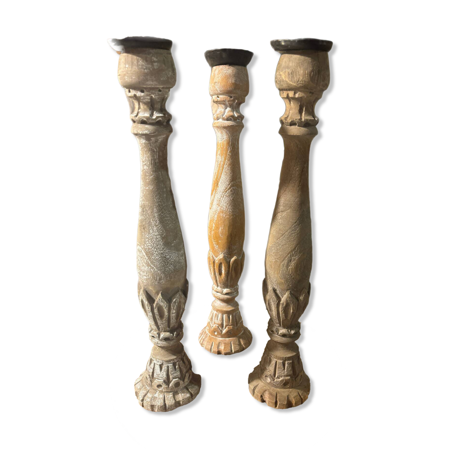 3 chandelier sculptor main