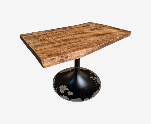 Ancienne table basse en fer et bois