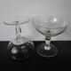 2 coupes à champagne anciennes en verre soufflé facetté